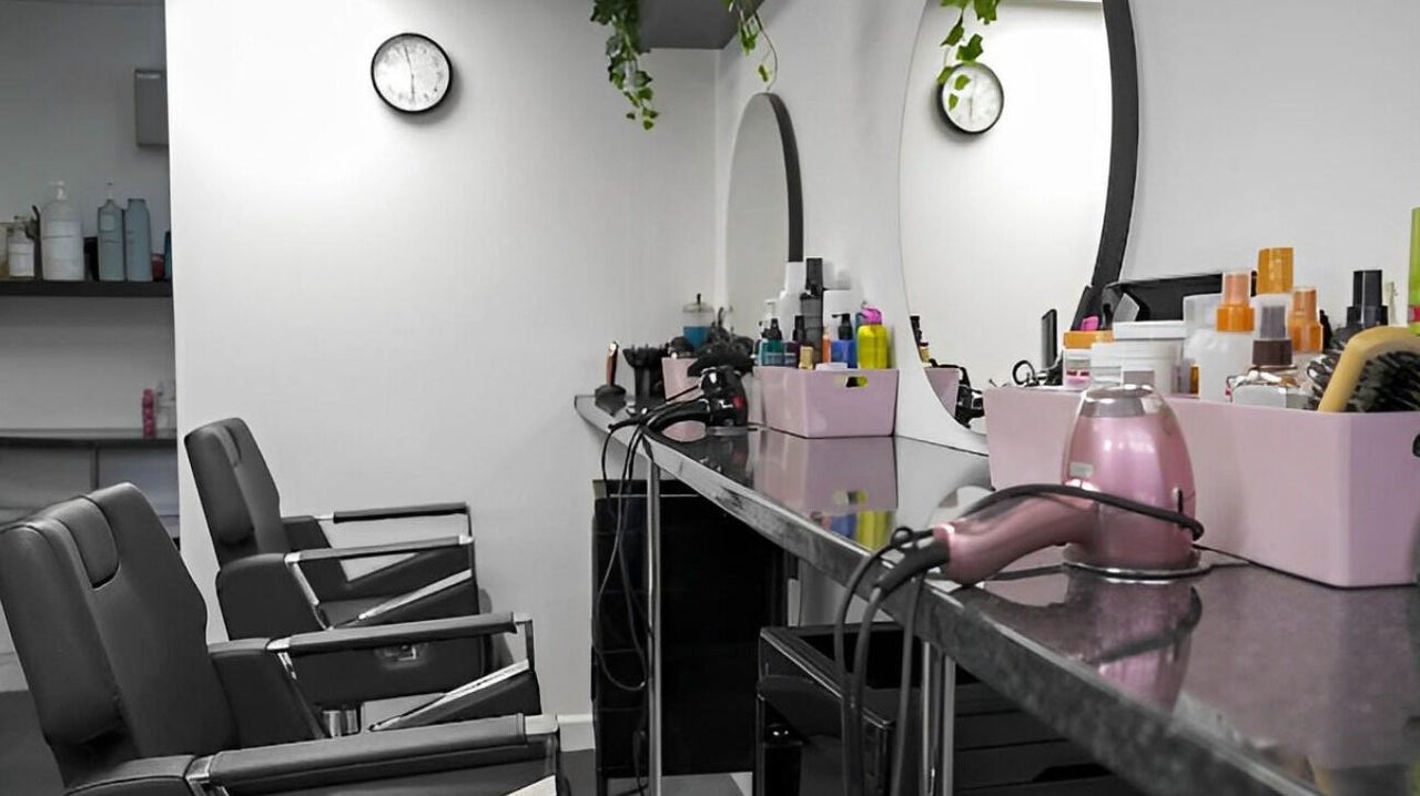 96a1da92-0599-45d8-8ae6-417a1f65504b-hairbyregina-gb-england-watford-fresha-1837160