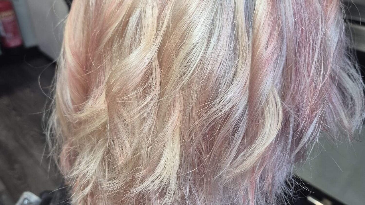 97e7ce77-077d-41f3-95c5-8c45df50628d-meghairstudio-gb-england-sheffield-stannington-fresha-7203134