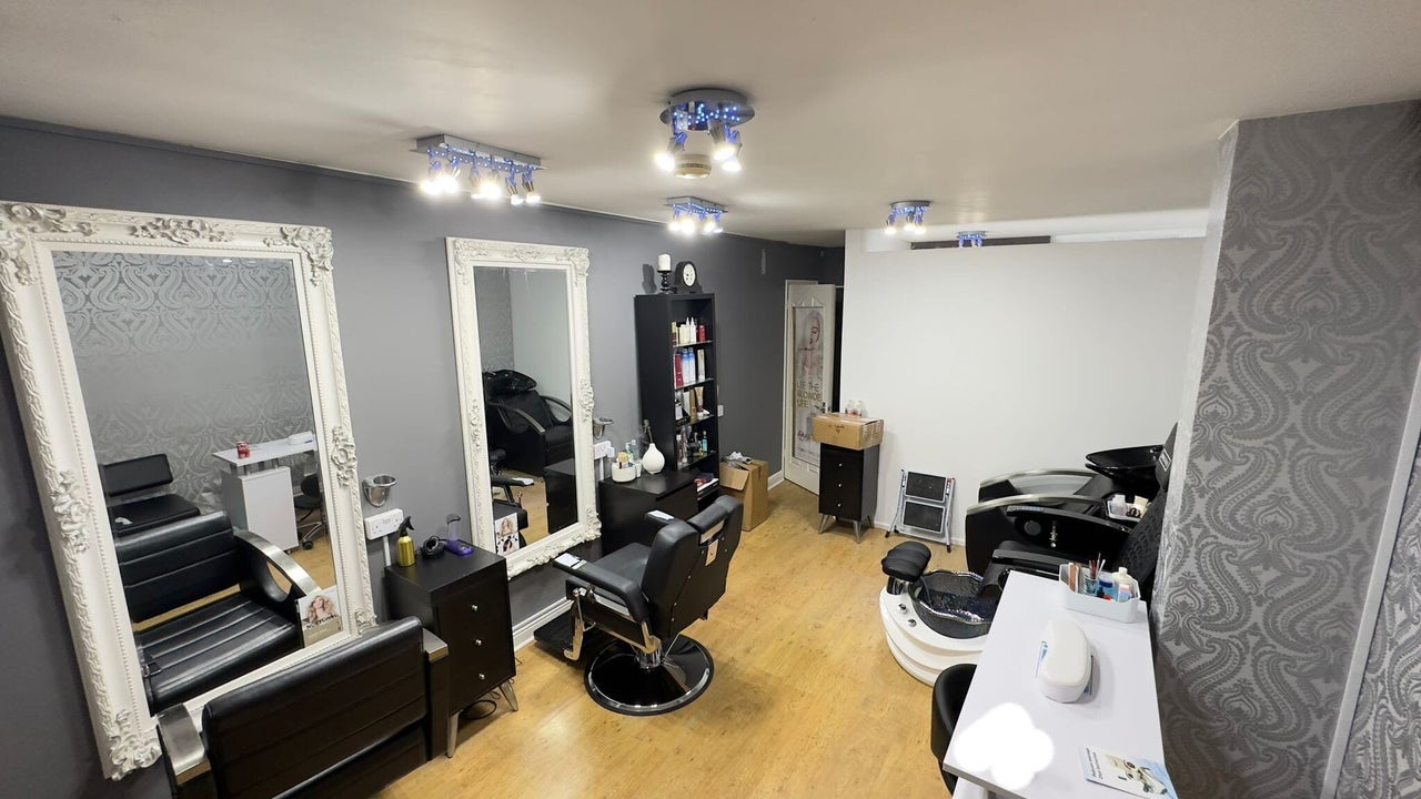 97ee33ea-c948-4da7-a2c2-5ca51e7e2b2a-glowbeautyworks-gb-england-dartford-fresha-8930399