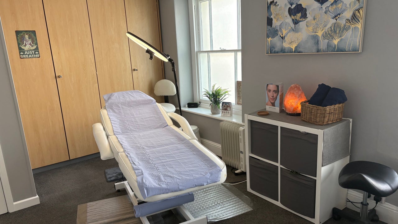 98194014-8f72-4628-880b-d4d96994fa45-wellskinclinic-gb-england-wells-fresha-9040035