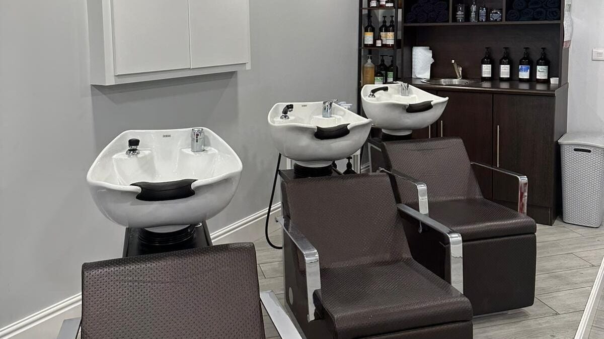 98b2f865-d8d1-496f-9536-613b4657e094-anthonylinhartthesalon-gb-england-ryde-fresha-1168125