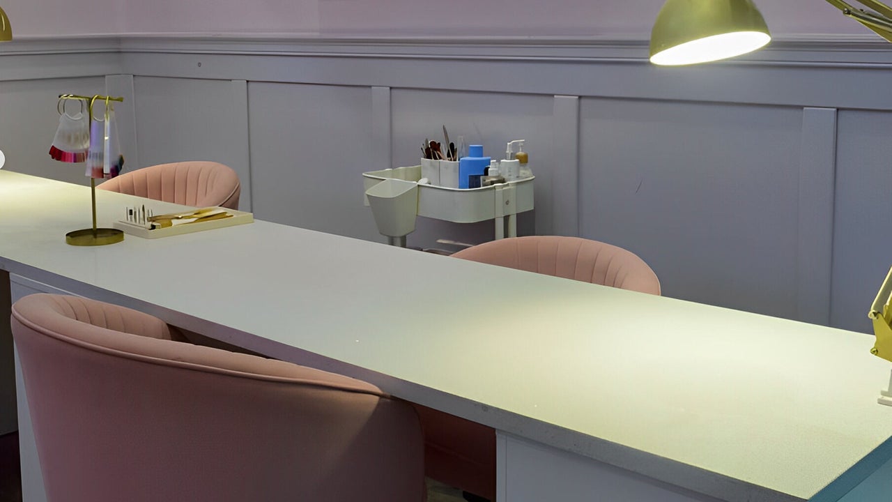 98ca8455-7dd0-4956-84c3-6016f870737a-vintage-gb-england-salford-fresha-2396737