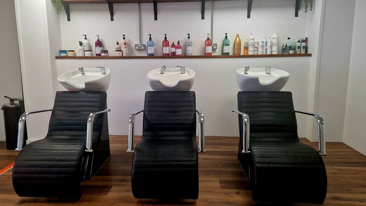 98e3ce5b-e357-4399-afe6-f6f7b04df454-thescissorbox-gb-england-risby-fresha-6398557