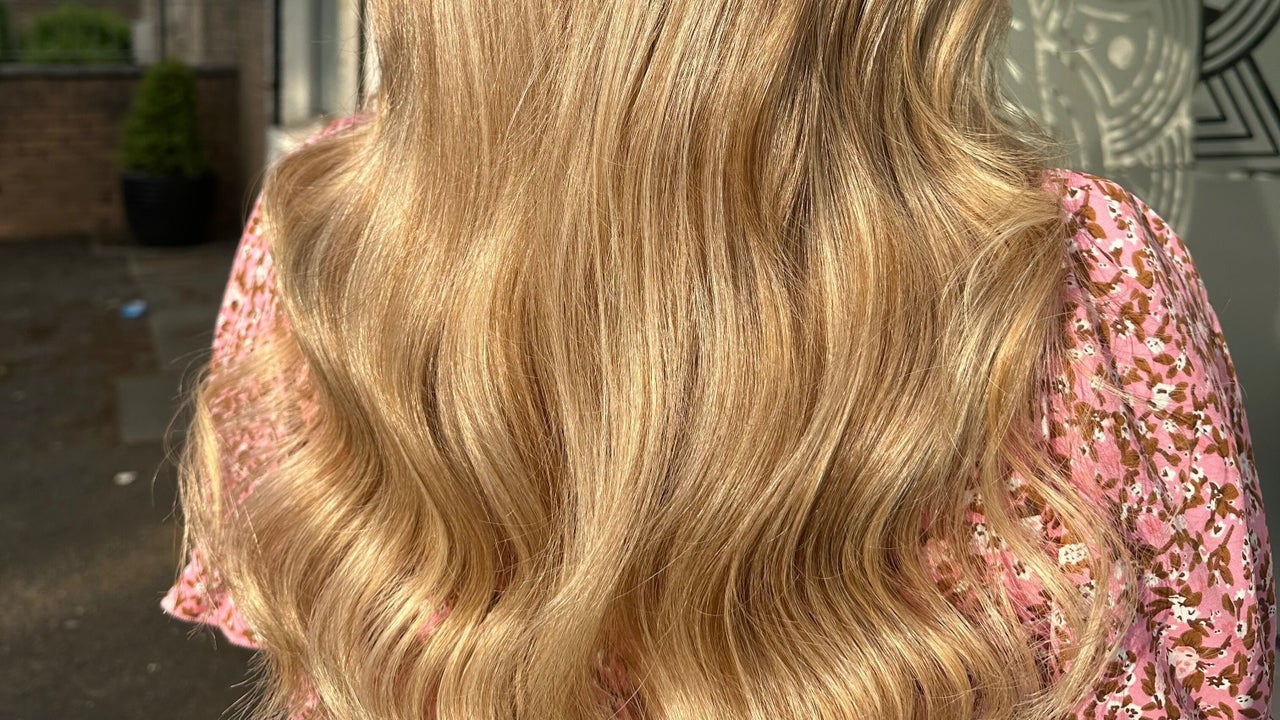 99c12d0d-09a8-476e-b391-33af62daf507-danielledunnhairstylistextensionists-gb-scotland-motherwell-fresha-5271323