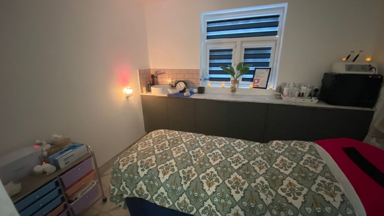 9a690620-03e0-4e5a-93d5-87d0800a3e12-namasteswindonbeautyservicesbyreema-gb-england-swindon-fresha-8101696