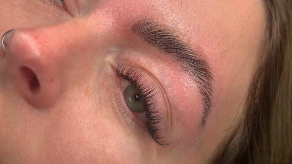 9a812fe3-c148-44b8-b47f-772e12bd7b8f-lashesbysophh-gb-england-liverpool-oldswan-fresha-7759949