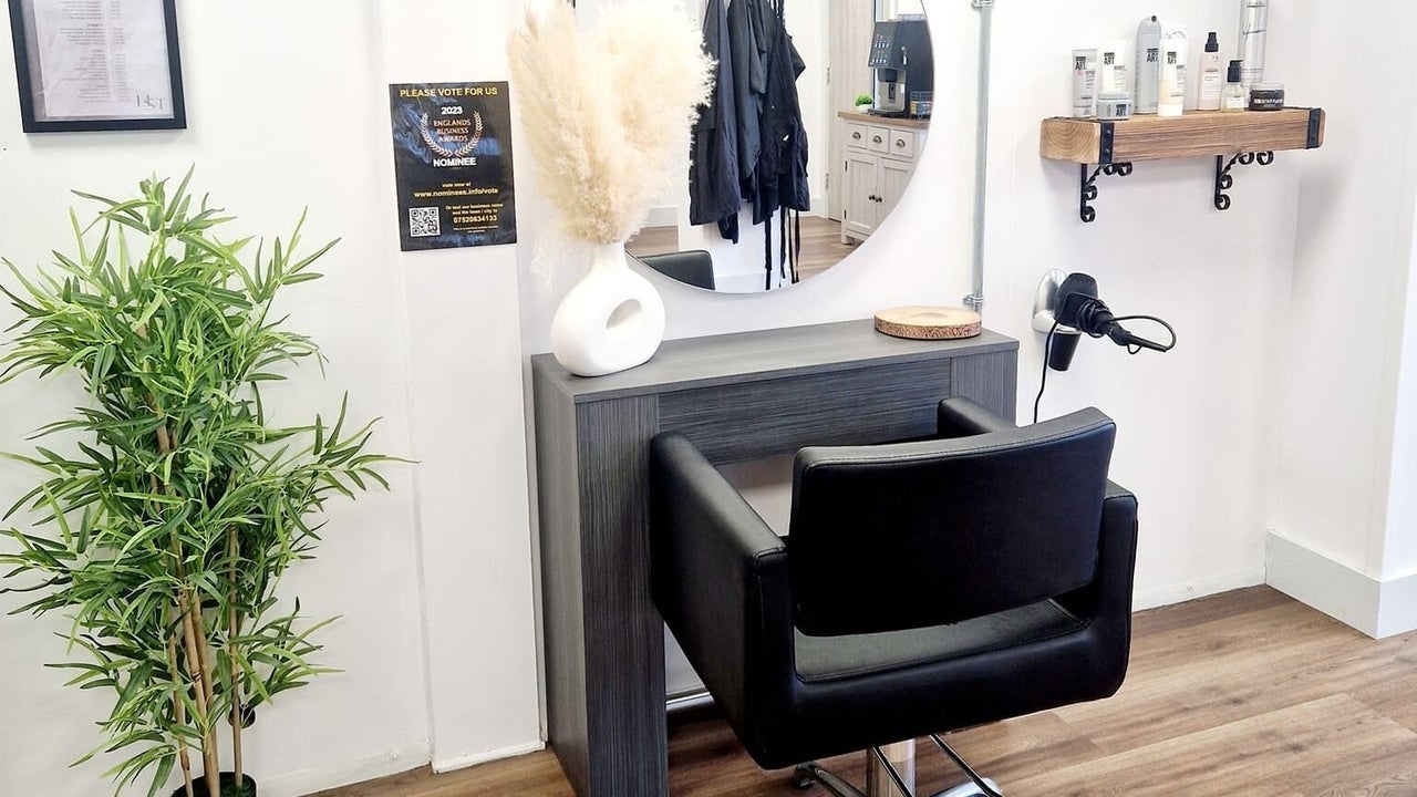 9b807f5d-18b6-44ff-aa06-a087da64dc76-thescissorbox-gb-england-risby-fresha-5837629