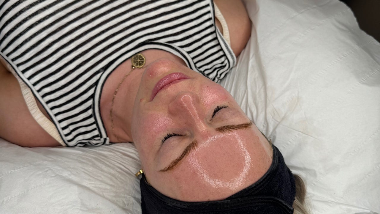 9c0d1b4d-31ed-4e58-ae9b-f730d3c3f7d4-thedermacliniccheshire-gb-england-hyde-geecross-fresha-6337716