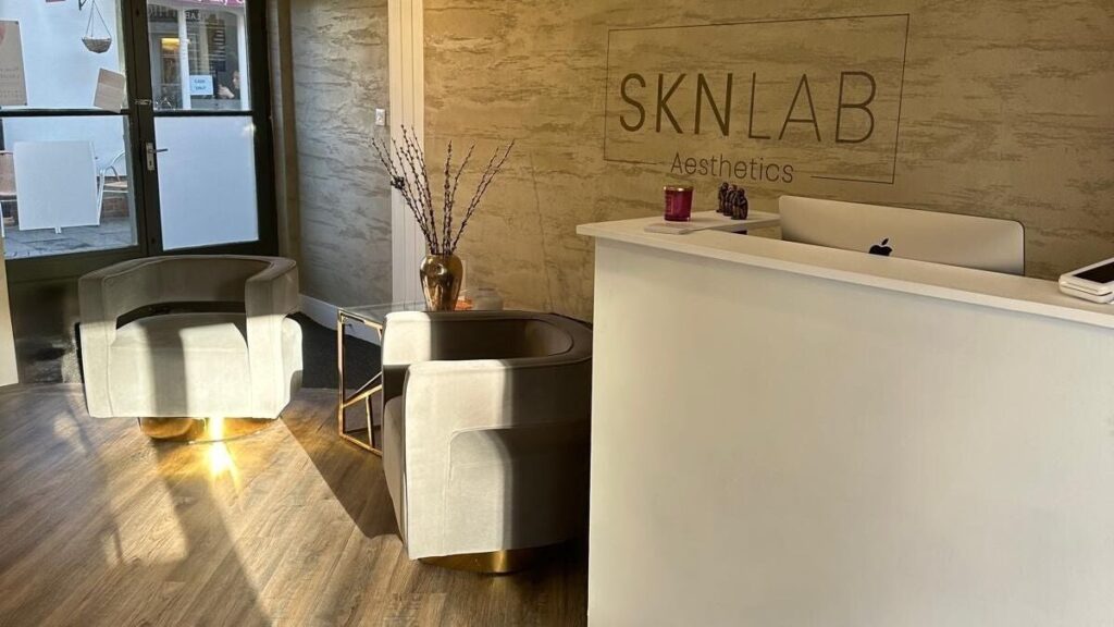 9c78eda2-58aa-40ee-90c3-cf0487e0f633-amysalmonaesthetics-gb-england-ware-fresha-1517476