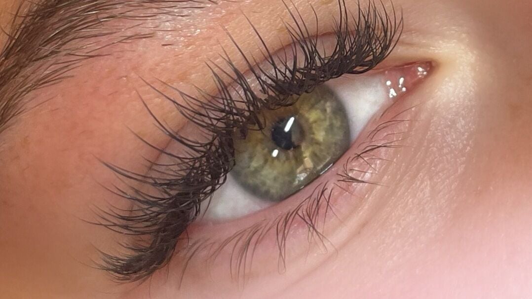 9cf58f5d-6a0f-4a06-83a2-5767688f3e01-lashedbylaurenjayne-gb-england-hallow-fresha-1216320