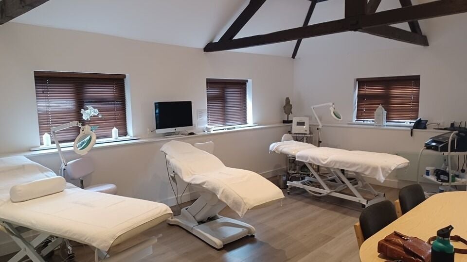 9d2abbf4-e9e0-4b88-b705-6bac930590c4-thewellnessbarn-gb-england-gatcombe-fresha-3455192