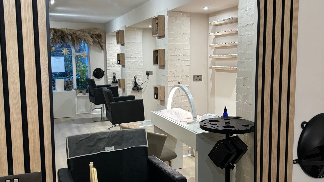 9d2f053f-e502-49b9-ad11-1ef53c241229-ludlowhairitagebeautyroom-gb-england-ludlow-fresha-9650286