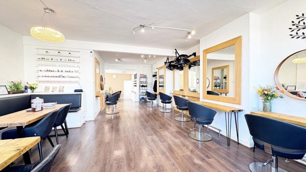 9d49d5c6-addf-4455-9e9c-d22a04632df5-hairline-southfields-gb-unitedkingdom-southfields-southfields-fresha-3645130