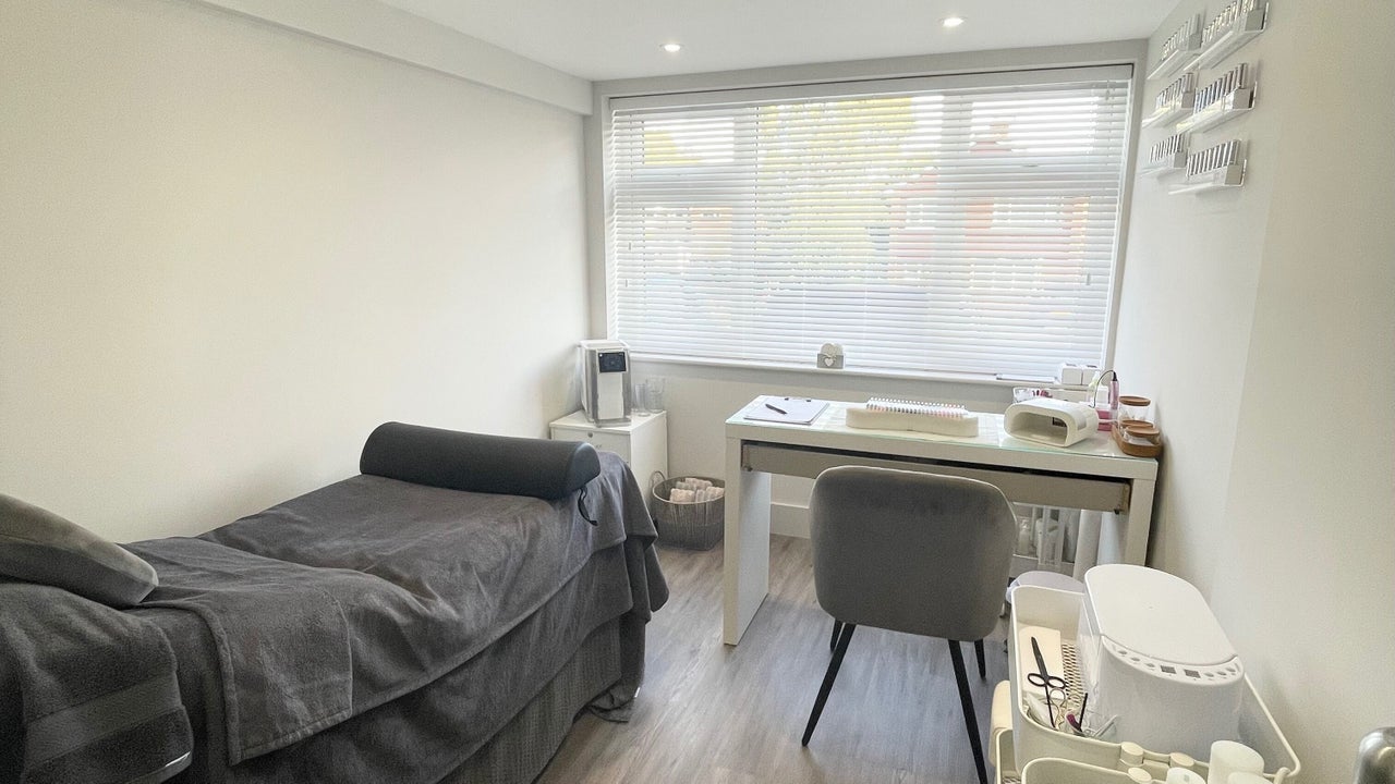 9d595932-373a-4523-a83d-52a51634ff45-fleursbeautyuk-gb-england-winchester-fresha-5341703