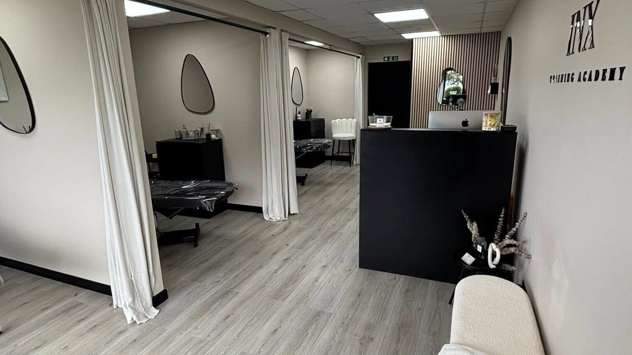 9d5ab774-61b7-4a54-b05f-3e839c974cc7-inxcosmetics-gb-england-greatwyrley-fresha-1890603