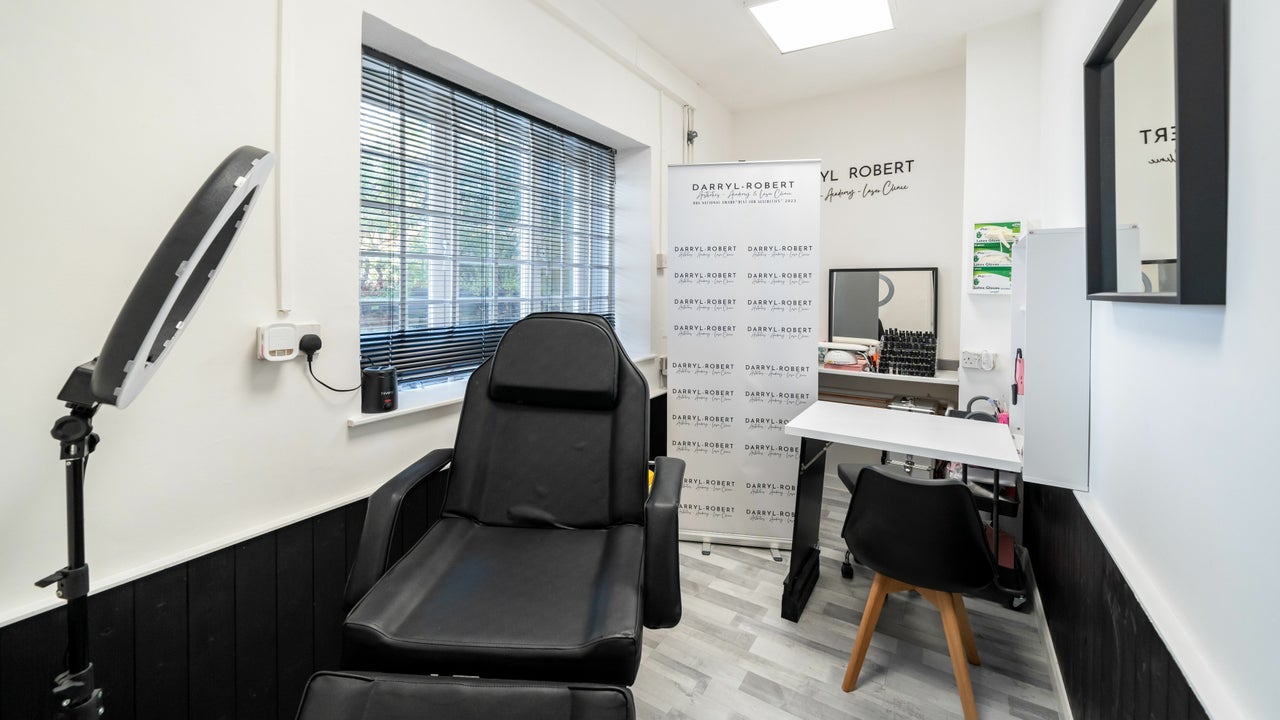 9d8bdce1-9a16-483e-88ad-cff35adcac09-honitonhq-gb-england-honiton-fresha-3458414