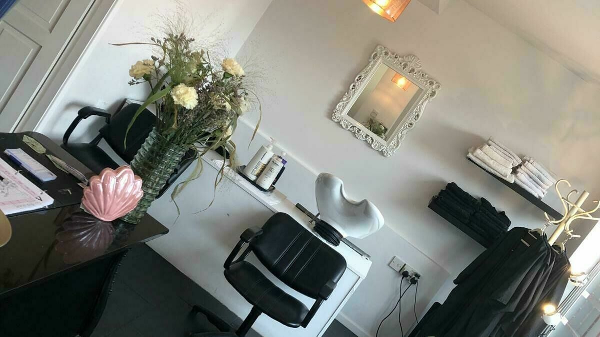 9f665ce7-33c5-475e-8280-1c28076ae92f-9193523