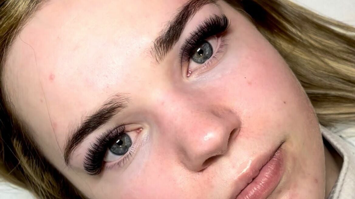 9f95ab8b-ac95-4821-8a9c-6c9c814efb38-theblinkbar-gb-wales-lampeter-fresha-5732278