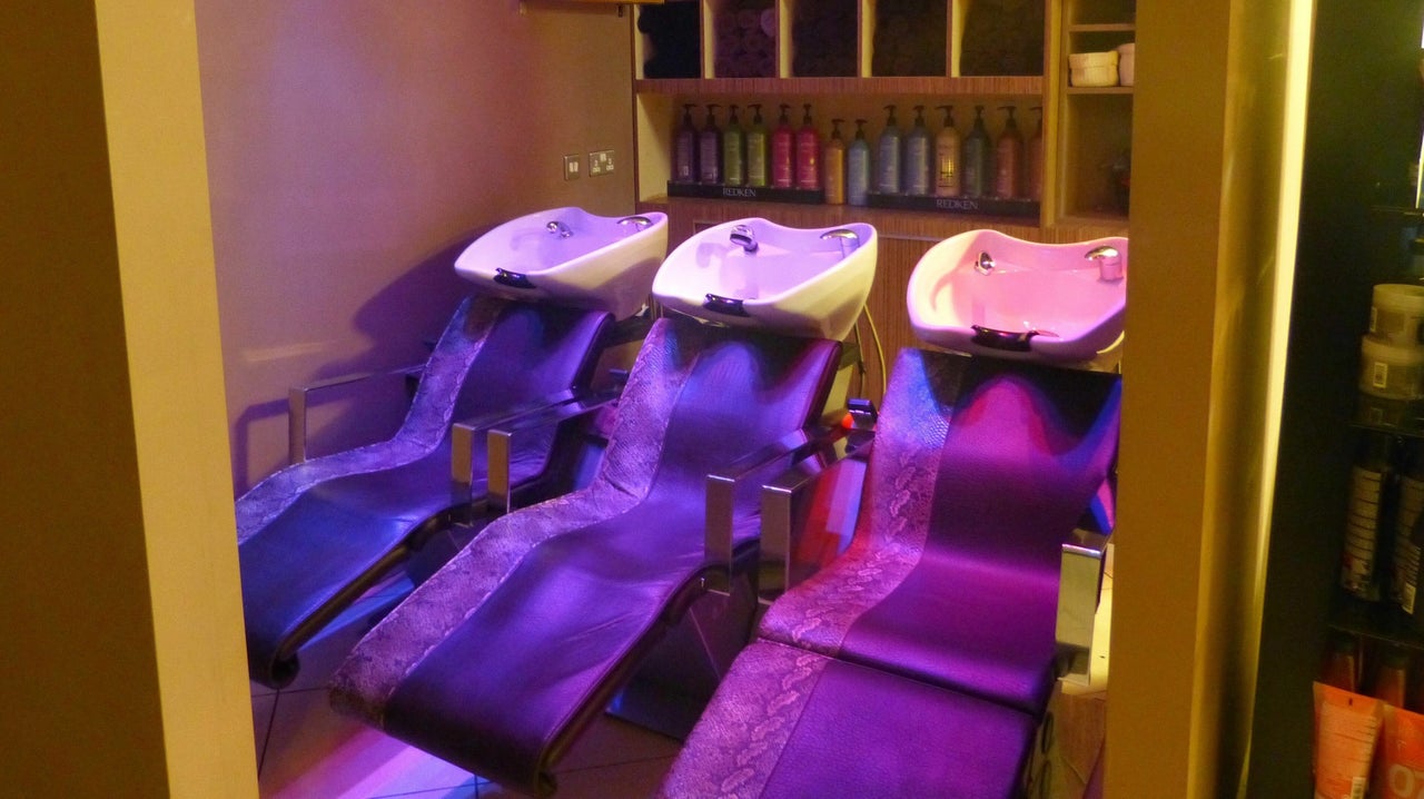 a16bec42-82d4-446d-8b6b-5f8acacb142a-9941041