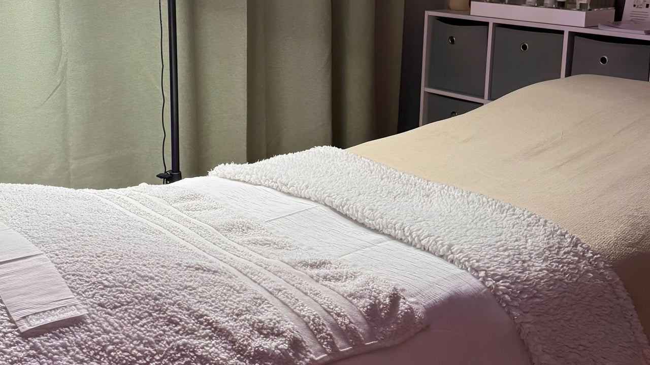 a182aad1-3ac3-4fe2-9453-b95a47670bb5-afterglowbyliv-gb-england-worsley-walkden-fresha-8196438