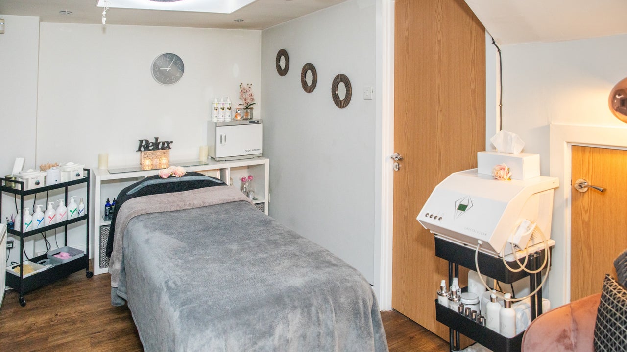 a1959462-9613-4b3f-983c-ff2357d808e6-truebeautystudio-gb-england-brighton-withdean-fresha-1583112