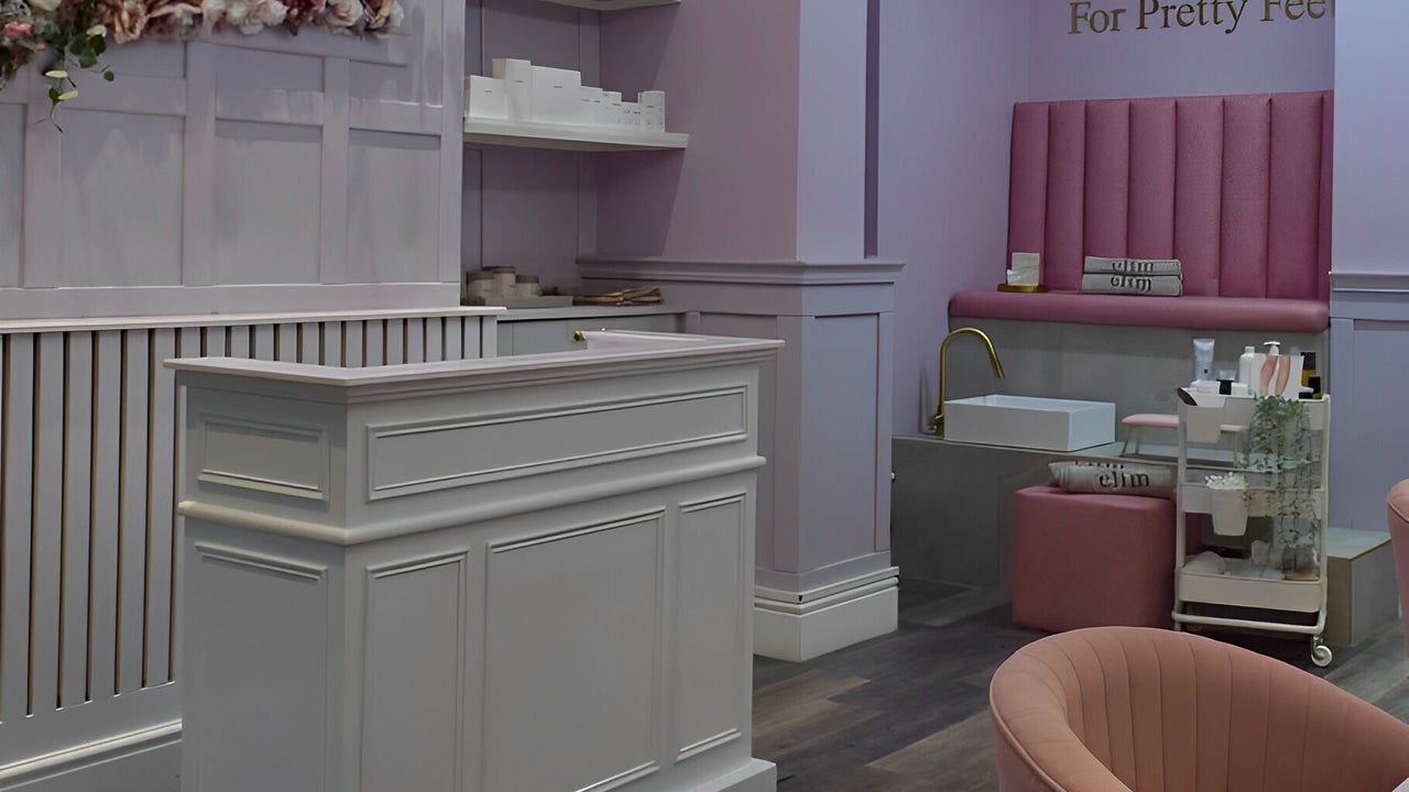 a1daff57-bc94-4300-8cd7-8d683c747cc8-vintage-gb-england-salford-fresha-6860496