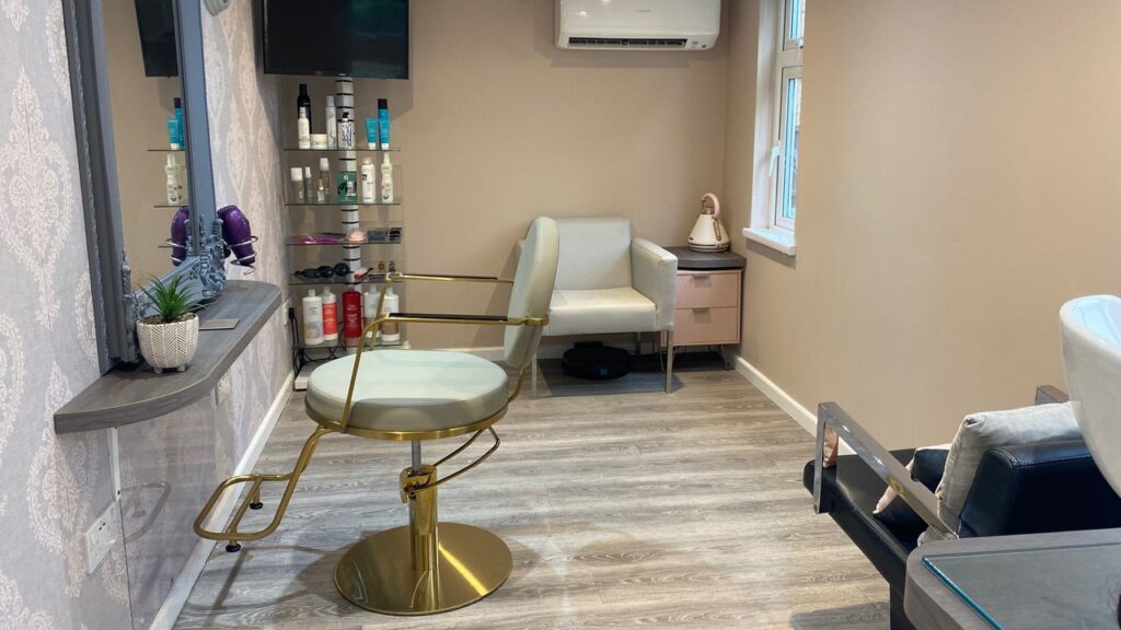 a33fcaa3-6d5d-4baf-ad0f-96b03fe5feeb-hairtherapy-gb-england-stocktonbrook-fresha-1924620