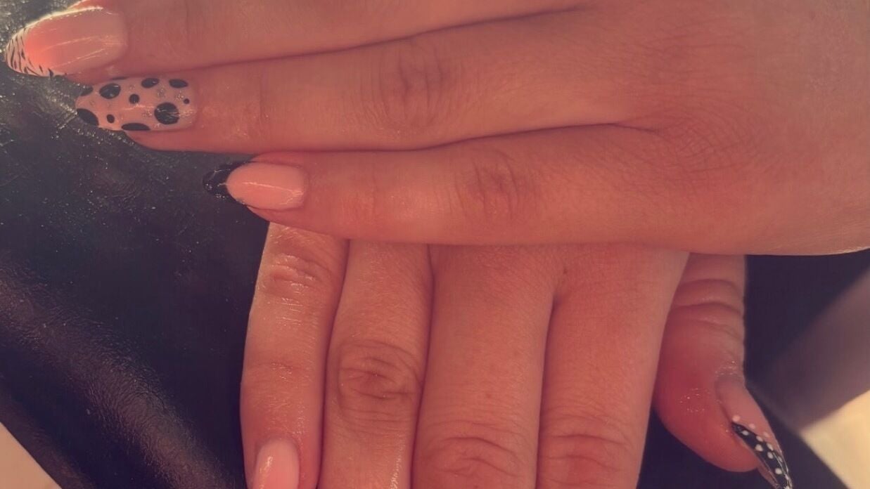 a39b186d-8a0a-4a96-acc9-4bb3b0642ae6-petalsbeauty-easingwold-gb-england-easingwold-fresha-4544819