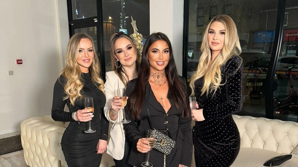 a41230b8-14d7-43bc-a7cd-79a32c83f13e-abigailnicolaouaesthetics-gb-england-southampton-woolston-fresha-7248958