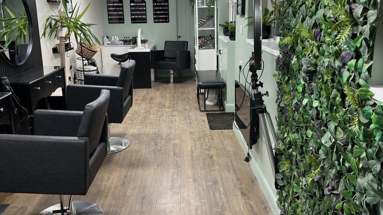 a4290e97-b652-4dac-a9f0-8e8f829e3acf-envioussalon-gb-england-crawley-fresha-7534684