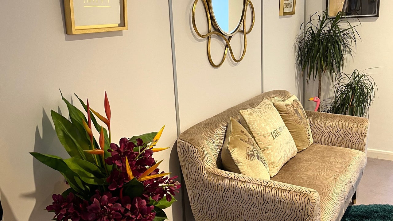 a4297715-280f-4bd3-a816-c6a174c957fd-9704817