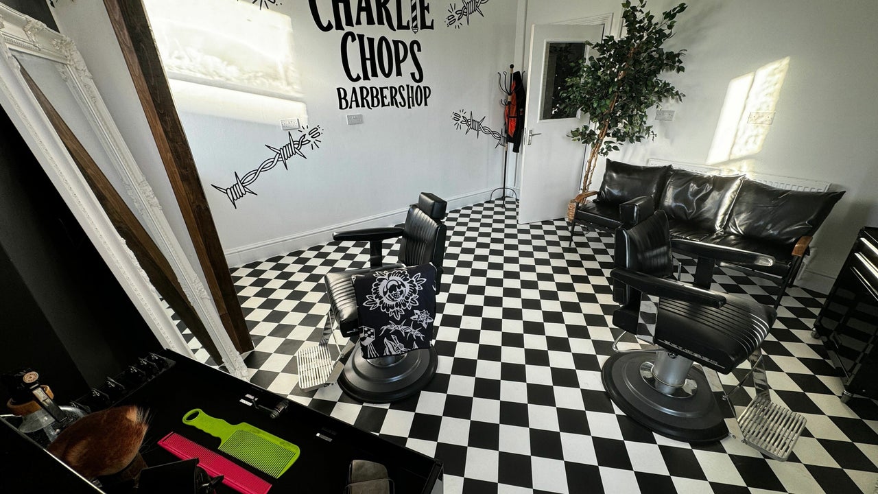 a450f3f0-de39-4040-98a2-3432b0d0c9fb-charliechops-gb-england-hasland-fresha-5771995