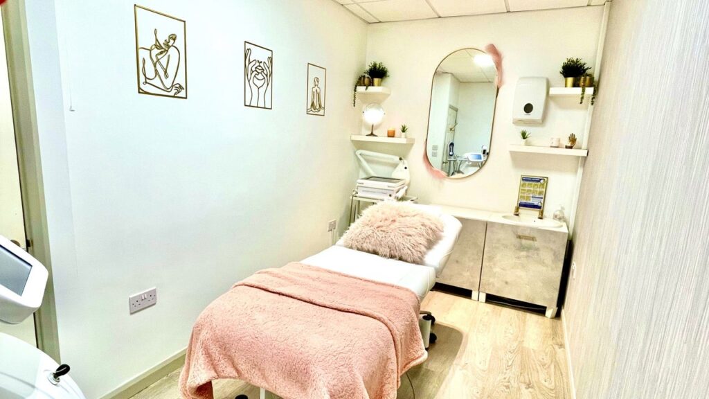 a4e804ae-0be7-4f32-ba66-392913a7cff1-beautybyjessica-gb-wales-churchvillage-theprecintmainroad-fresha-5171887