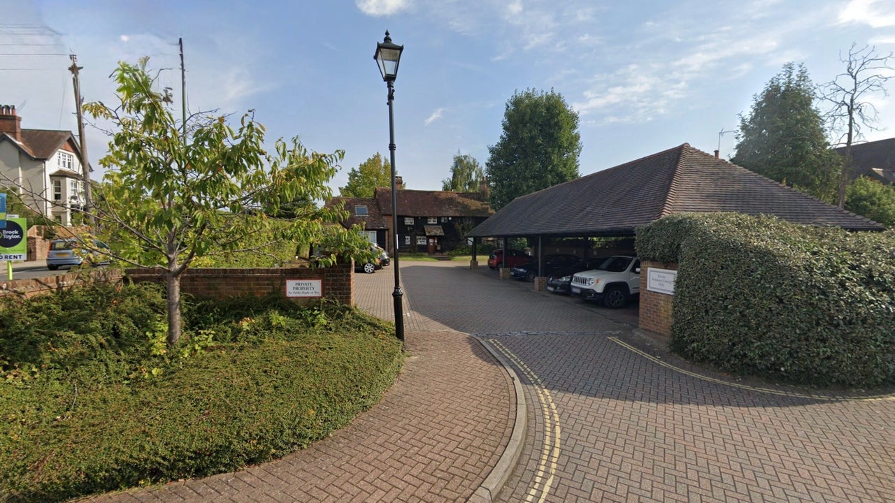 a61be8a6-e2cc-49af-9b8a-77e7f352a168-luciahanoushcreative-gb-england-horsham-fresha-7701666