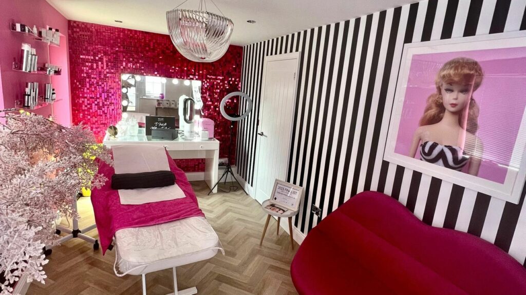 a6669611-b05c-465a-941b-41869a9cbfe8-1284294