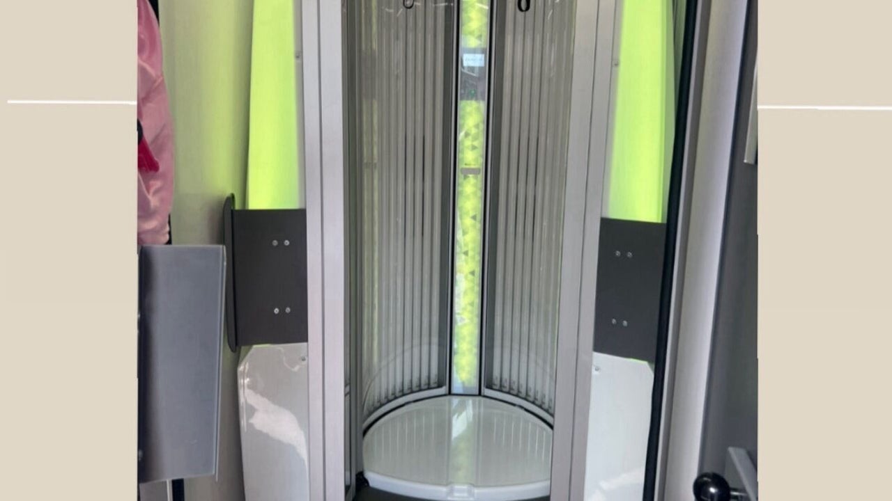 a6b346f0-9f14-43b7-a112-fe3f8cd79c67-loweslashesaestheticssunbed-gb-england-faversham-fresha-3496992