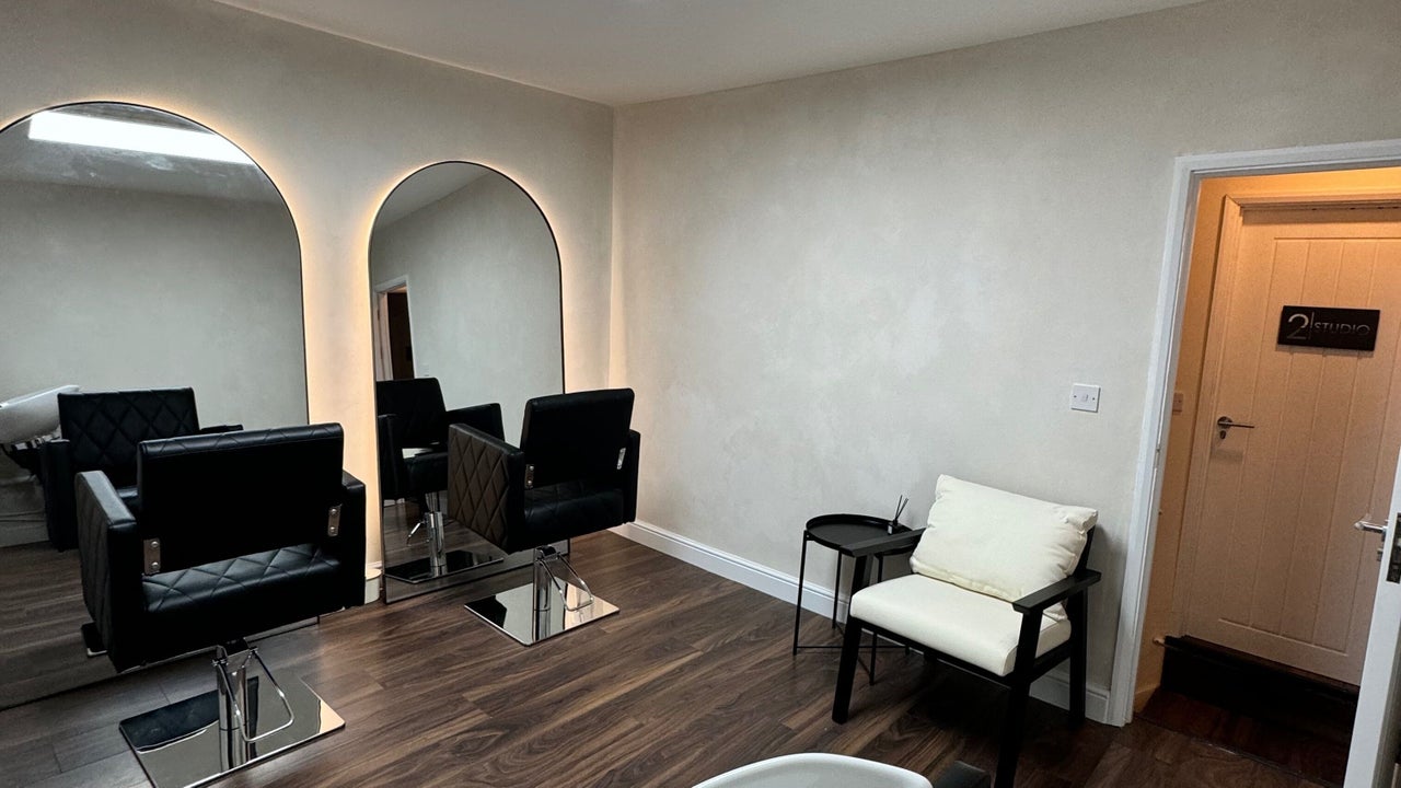 a6c85952-902e-44d5-a125-7bb348e70fd1-sashairltd-gb-england-purleyis-fresha-1883450