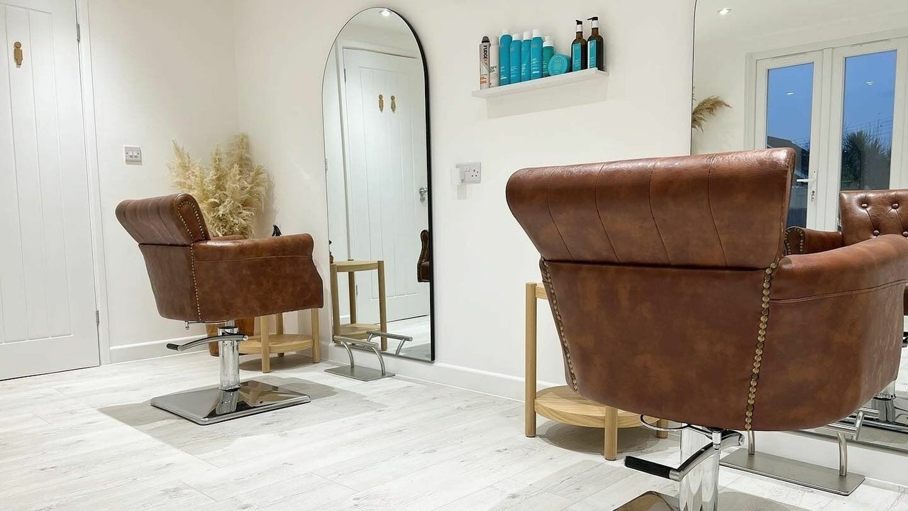 a7011090-85d5-4f67-b887-bbfcfb1ffd19-hairbygem-gb-england-hadleigh-fresha-9169448