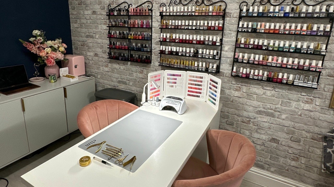 a7085f33-e9a3-41b3-817b-e1d52e7f494b-kadickinsonbeauty-gb-wales-morganstown-fresha-7759398