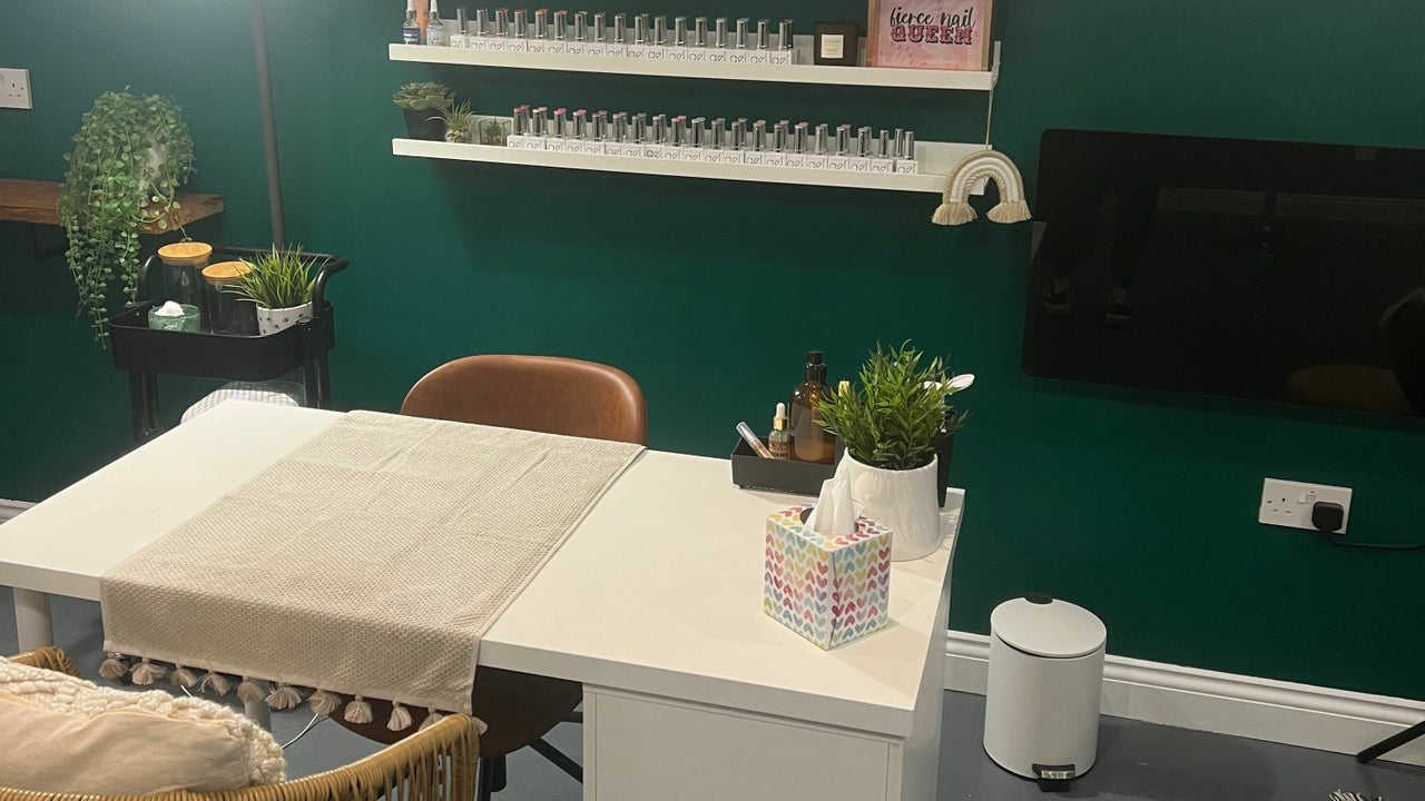 a77b921b-9f46-48c5-aaba-5b458a629789-7457778