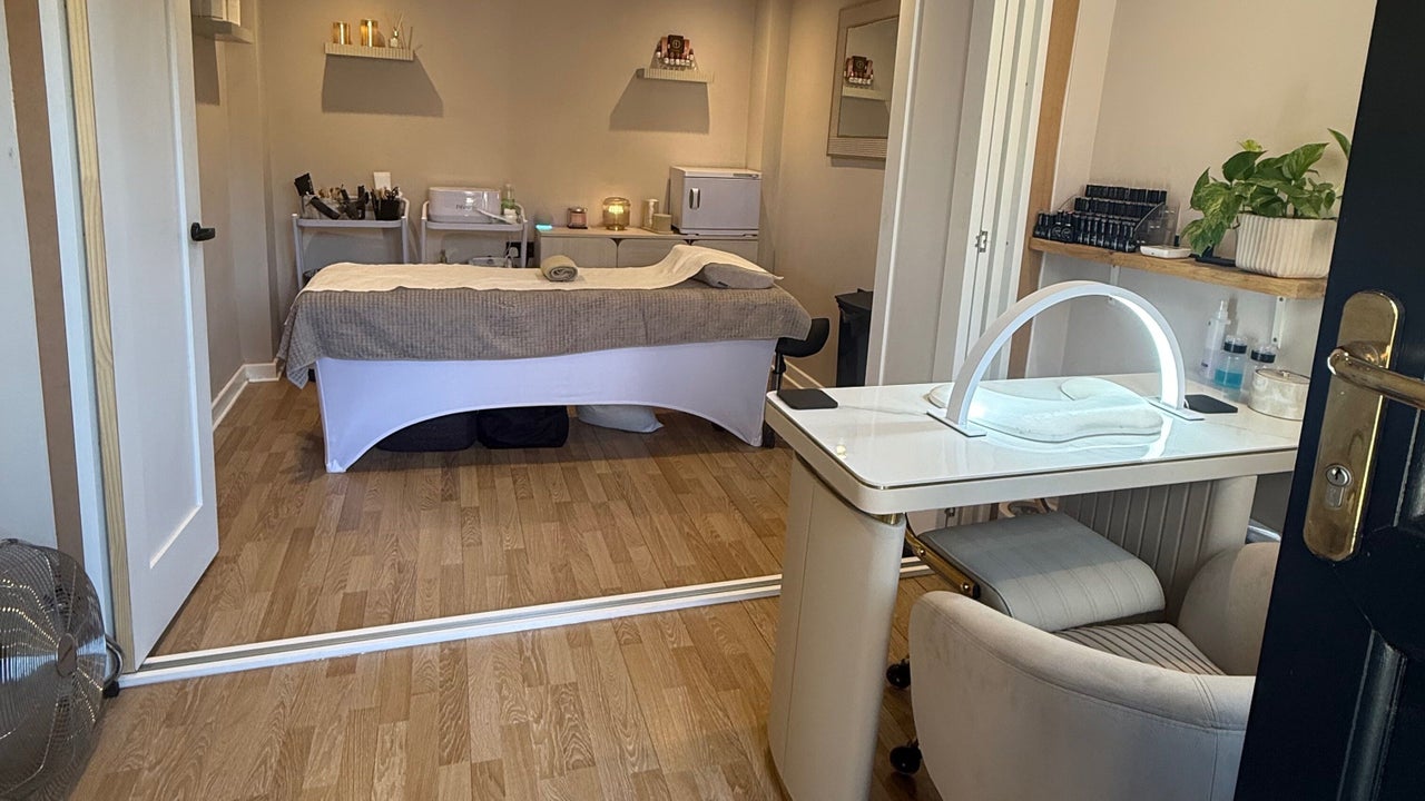 a784cc95-13e9-4b82-84b6-d2cf7828faab-theacademyandbeautyroom-gb-england-lowestoft-oultonbroad-fresha-4383573