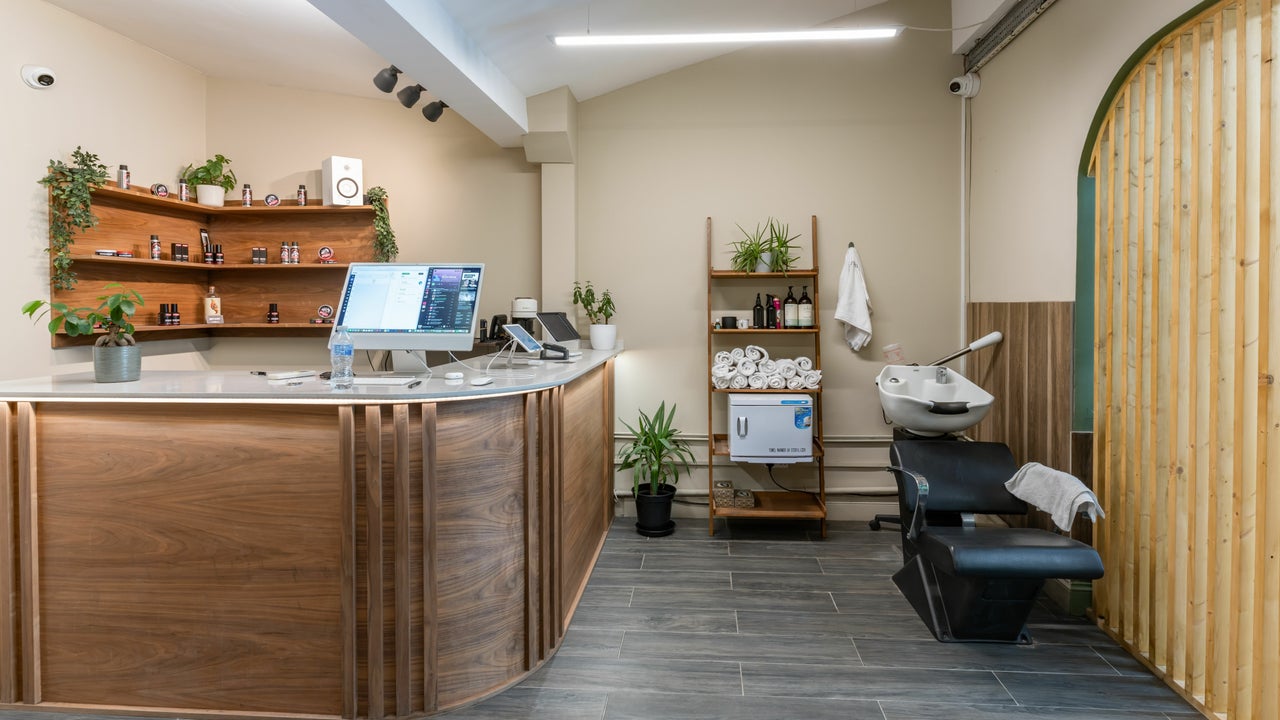 a7accdee-6186-4215-976e-22e08af534d7-theaxeclub-dalston-gb-england-london-fresha-9617055