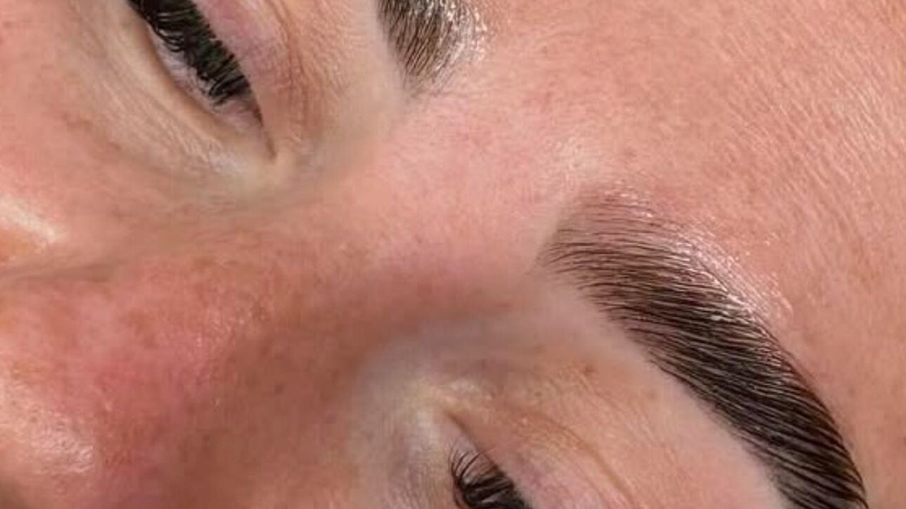 a7b52df0-d0c0-4ed8-b5ec-2f26c284c1b4-lbcosmetics-gb-england-holland-on-sea-fresha-1061849