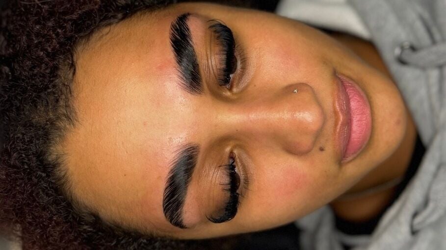 a9a0b5f7-c1aa-4a3e-bf4f-bda58f864b92-houseoflash-gb-england-wallsend-fresha-5513975