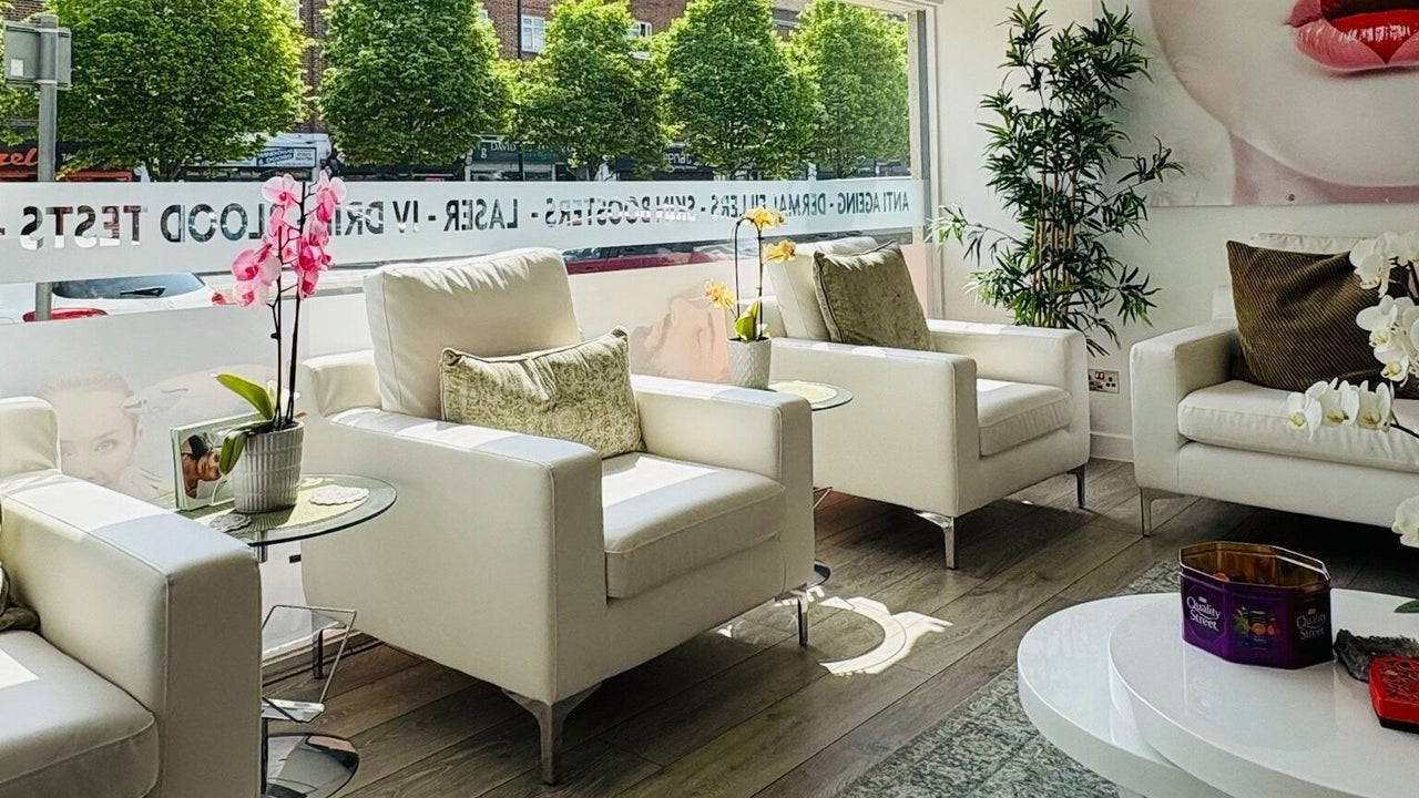 a9c0bfe8-f99b-4fa0-946a-2fca2d163fdf-mrayaclinic-gb-england-northwood-fresha-4337055