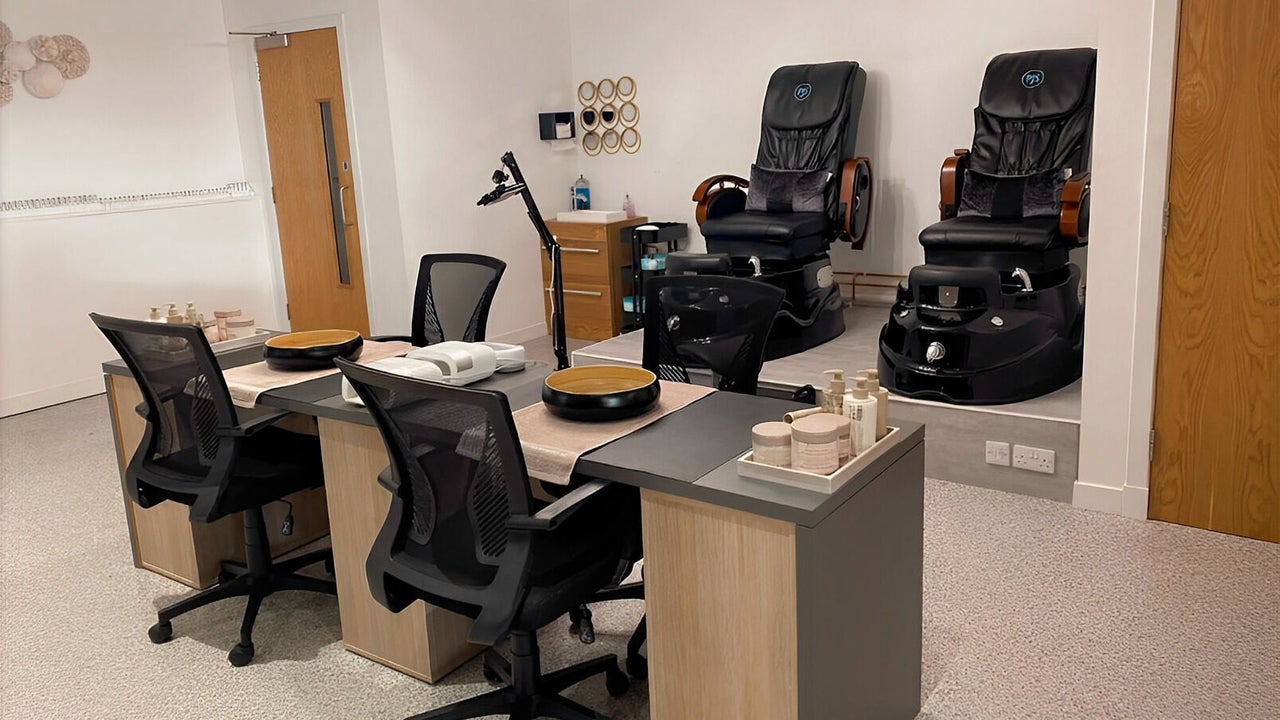 aa12774e-5b9a-44a1-a418-1d86261c3e0f-youngerdayspaltd-gb-scotland-lossiemouth-fresha-2446347