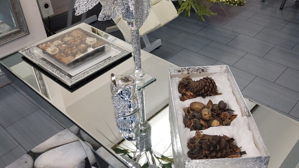 aa1d6636-af17-4dda-bbec-c20993b0c06b-needamakeoverhair-gb-england-dudley-fresha-3949501