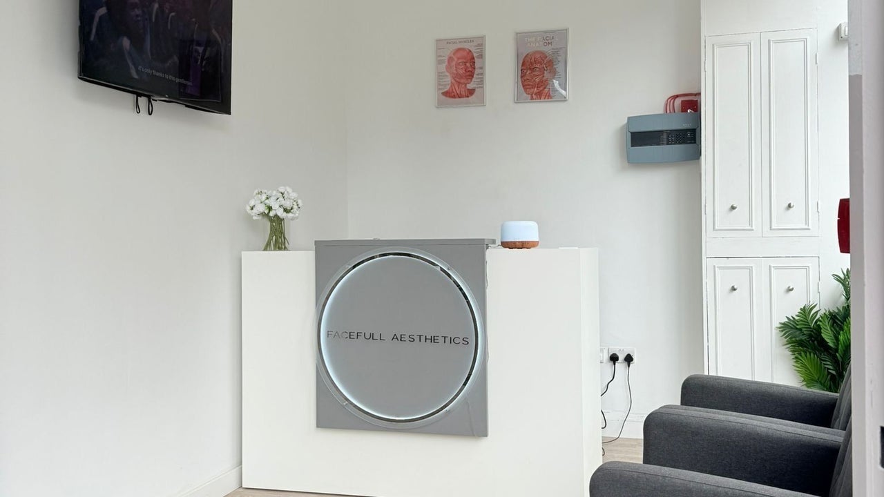 aa71edb0-578d-450e-b951-4500bd5639c0-facefullaesthetics-gb-england-london-fresha-8934808