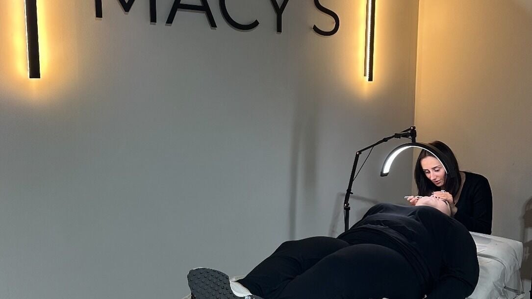 aa786cae-fcc4-4642-b425-b3e5aa502d96-macys-gb-england-bexley-fresha-1307941