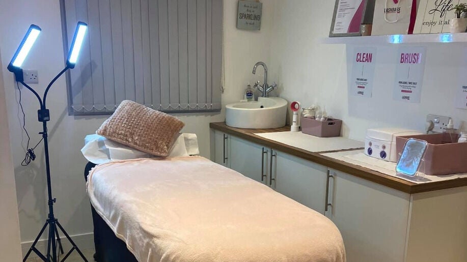 ab87349a-eddc-4d49-af92-88145fc9ea59-debeautbydella-gb-england-havant-fresha-6106804